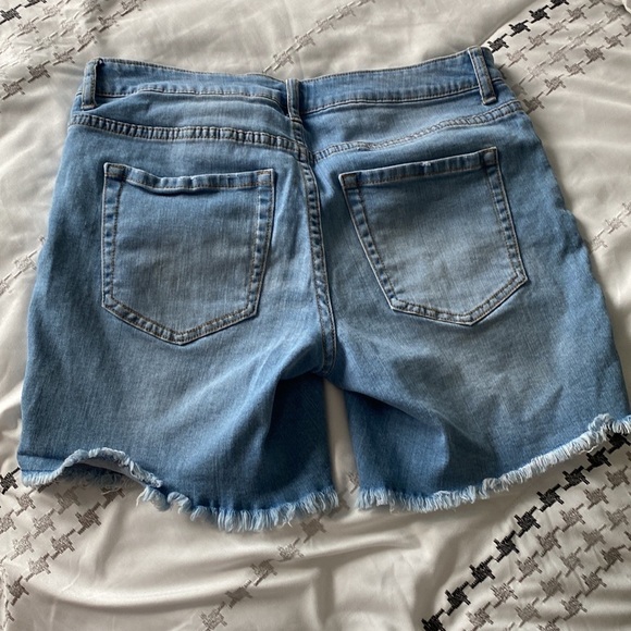 Forever 21 Denim Shorts - Picture 2 of 6